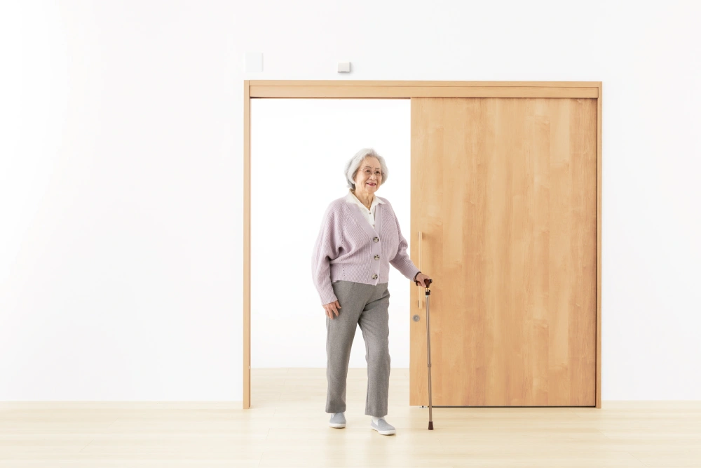 関連コンテンツ：高齢者施設向け室内ドア提案