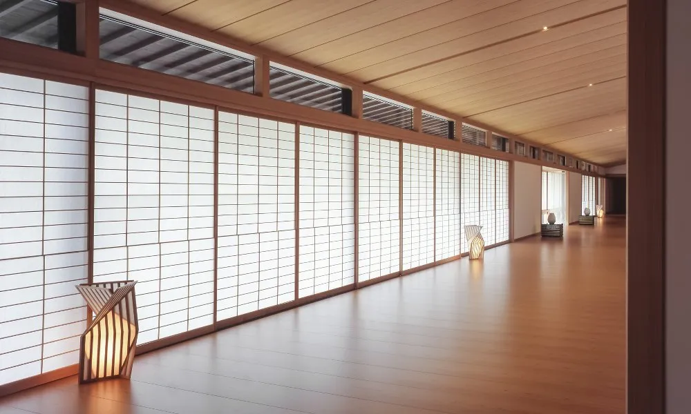京都迎賓館 : 床材：WPCえんこう〈特注本欅〉