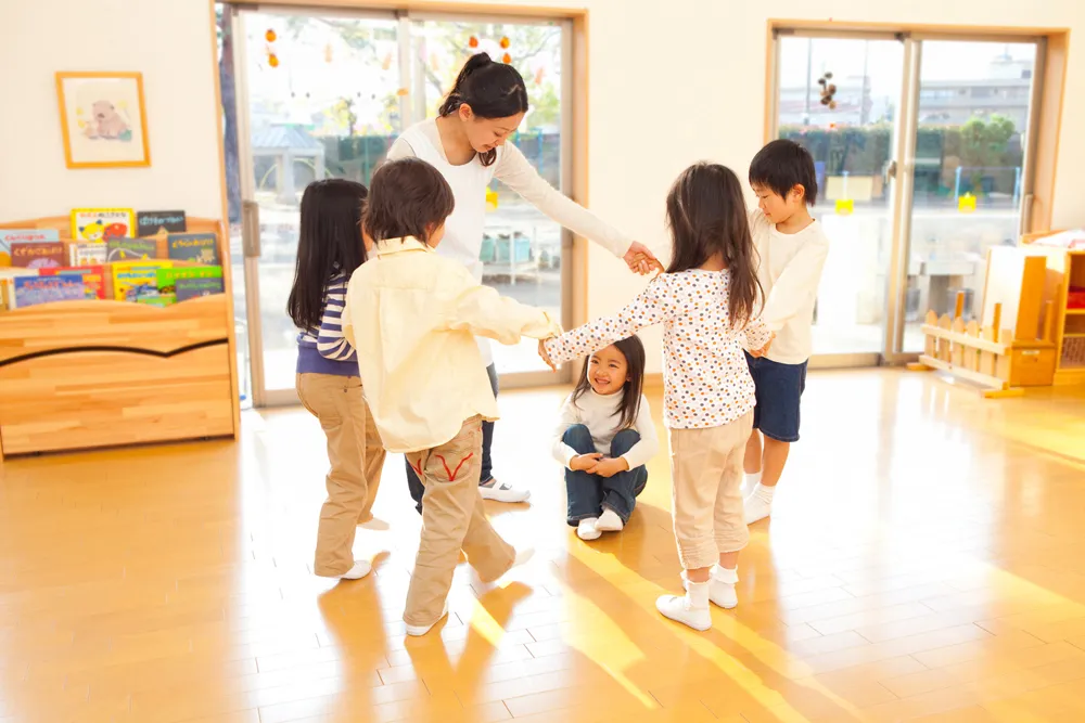 室内で楽しめる運動遊び！ 転びやすい子どものための身体づくり