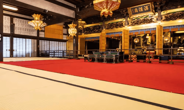 亀山御坊本徳寺の畳の部屋