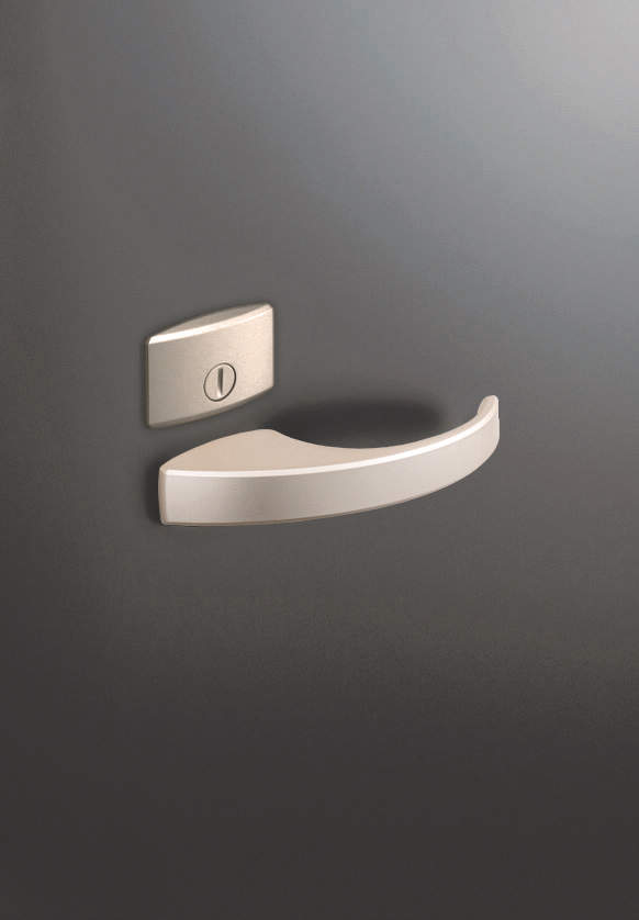 〈Tシルバー色〉