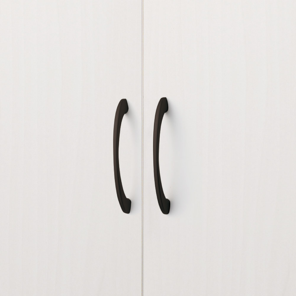 〈ブラック色〉