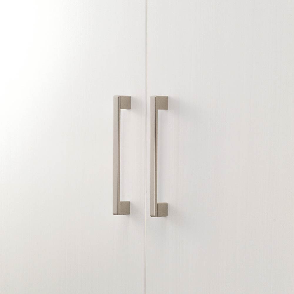 〈Tシルバー色〉