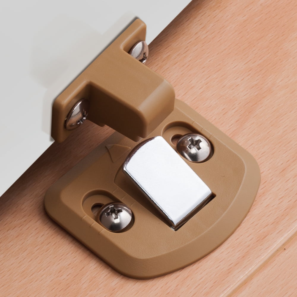 〈ブラウン色〉