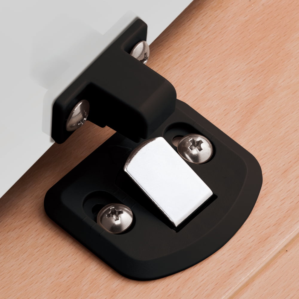 〈ブラック色〉