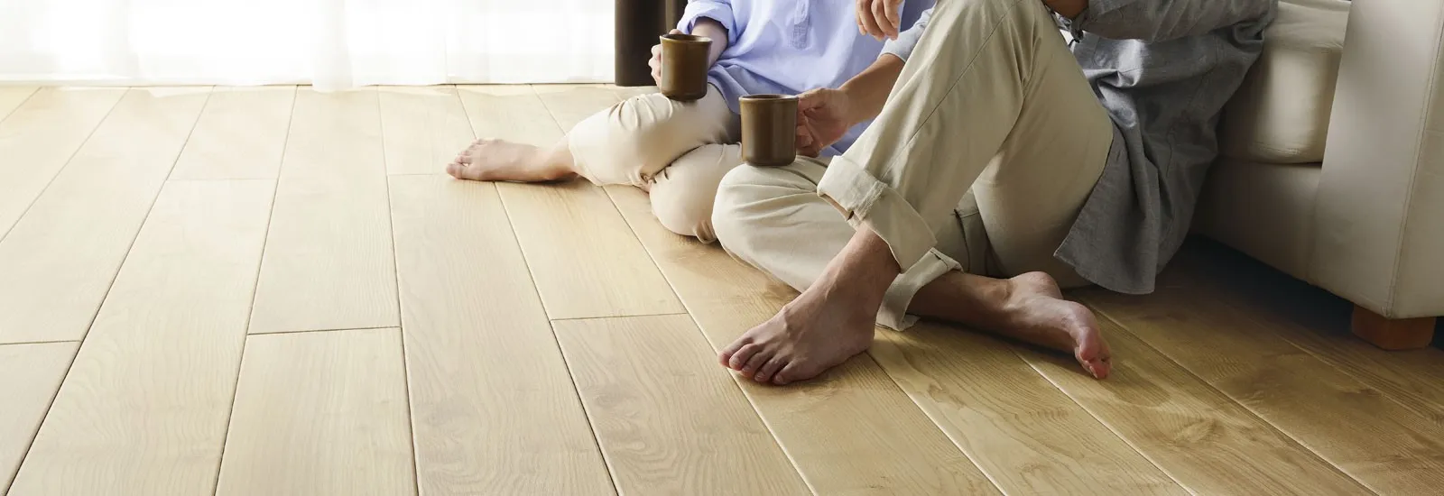 床リフォームでおしゃれな床に！ リビングをいつまでも美しく保つ“トリニティ”とは！
