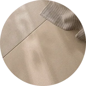 日差しが差す畳